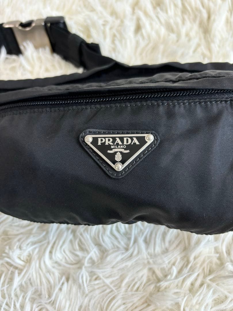 PRADA プラダ　三角ロゴプレート ポコノ ナイロン ボディバッグ
