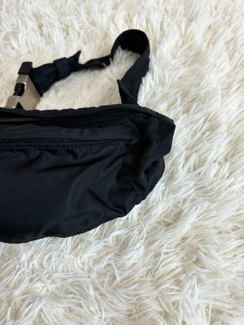 PRADA プラダ　三角ロゴプレート ポコノ ナイロン ボディバッグ