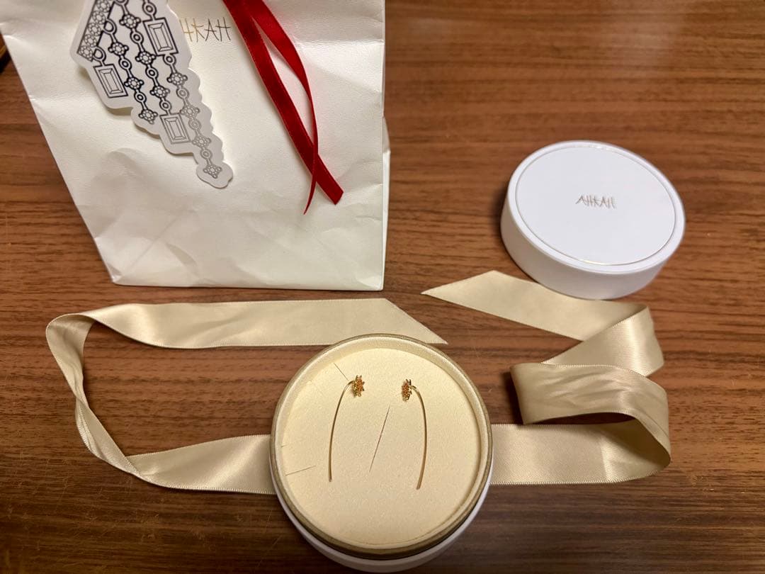 さくら様宛　AHKAH アーカー プチソレイユピアス(片耳用) 2個セット