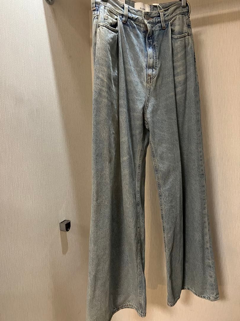 RAINBOW 様　　clane suzu デニム とノベルティ白のセット未使用