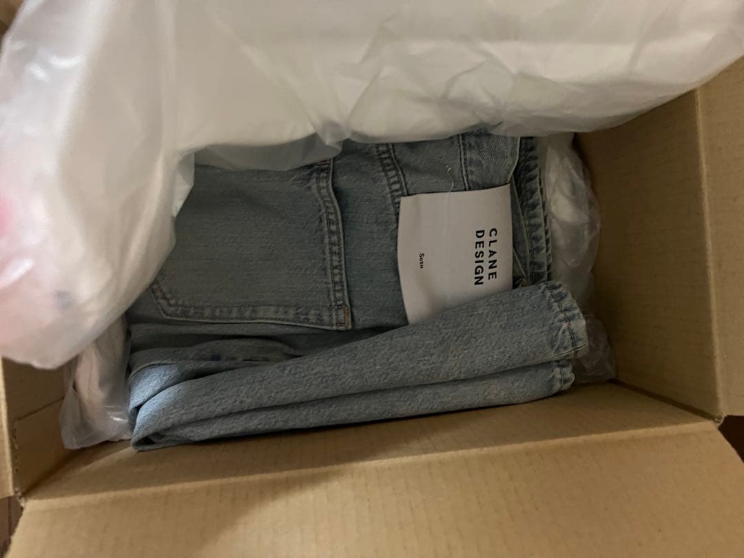 RAINBOW 様　　clane suzu デニム とノベルティ白のセット未使用