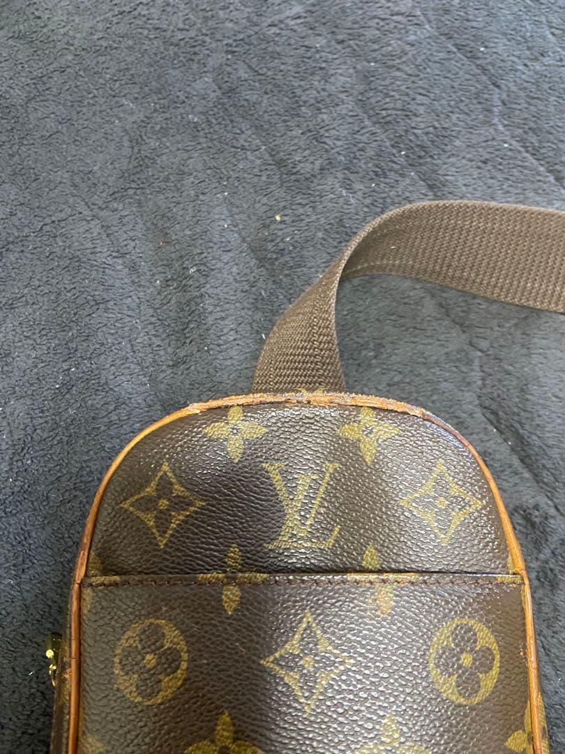 ルイ・ヴィトン モノグラム ボディバッグ