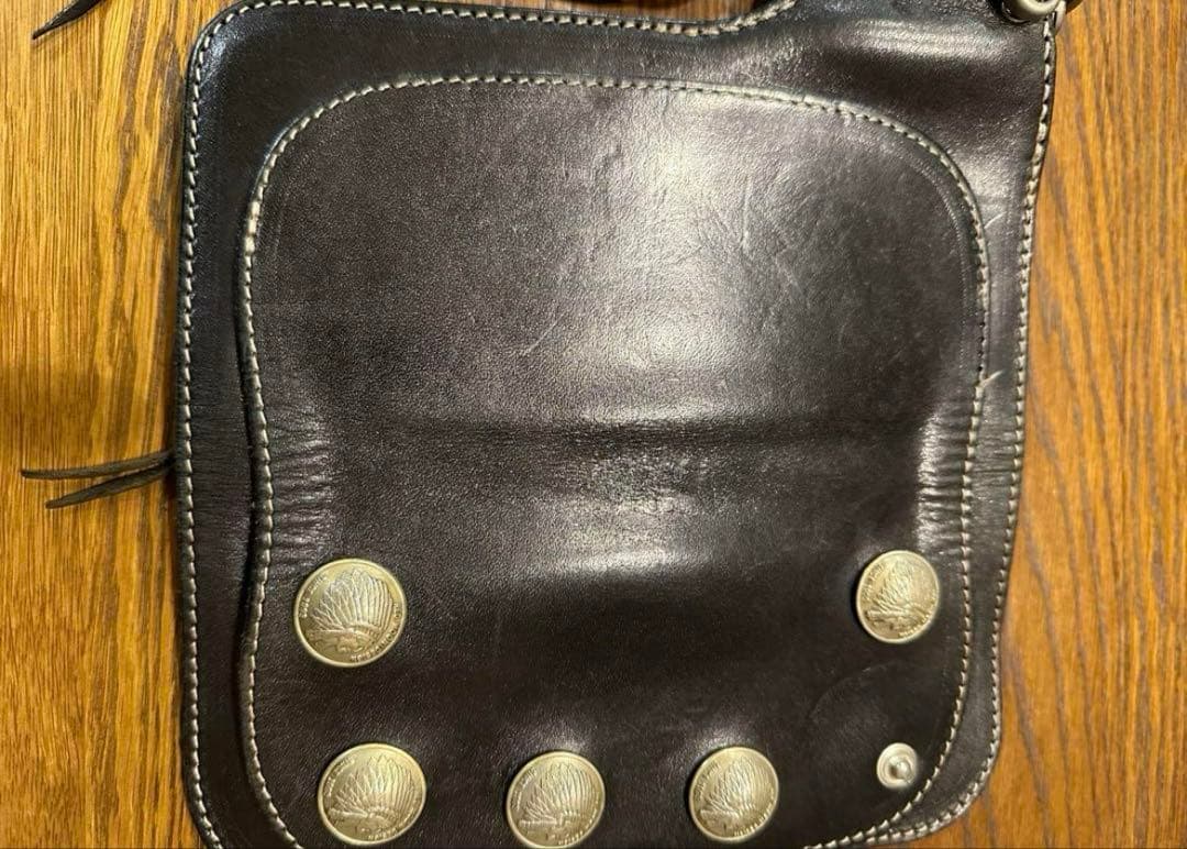 レッドムーン6連コンチョ