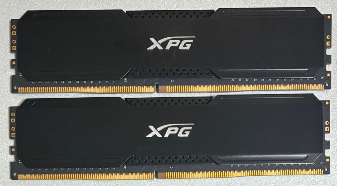 【中古】DDR4-3200 16GB(8GB×2枚) XPG