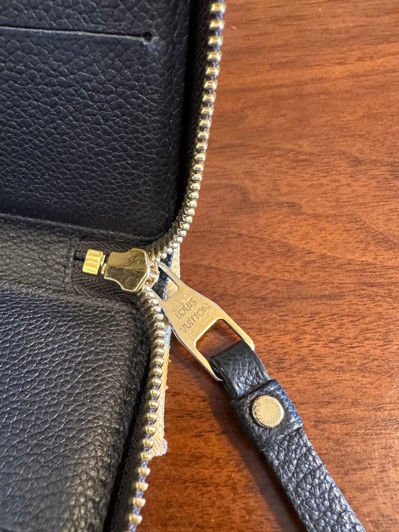 【LV】ルイヴィトン　長財布