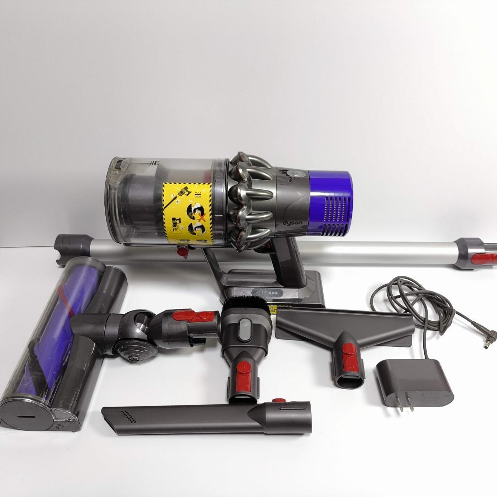 バッテリー良好　ダイソン SV12 サイクロン掃除機 本体と付属品 No25