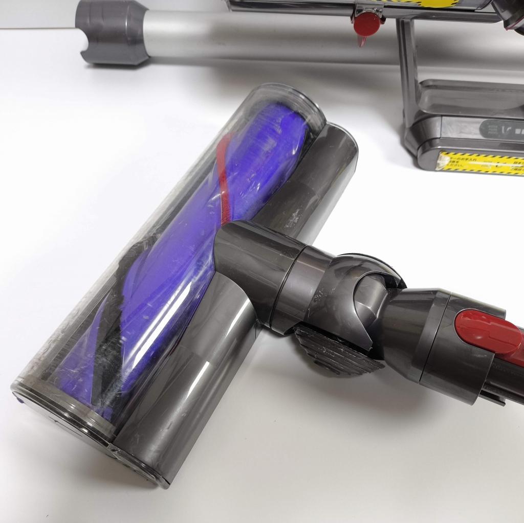 バッテリー良好　ダイソン SV12 サイクロン掃除機 本体と付属品 No25