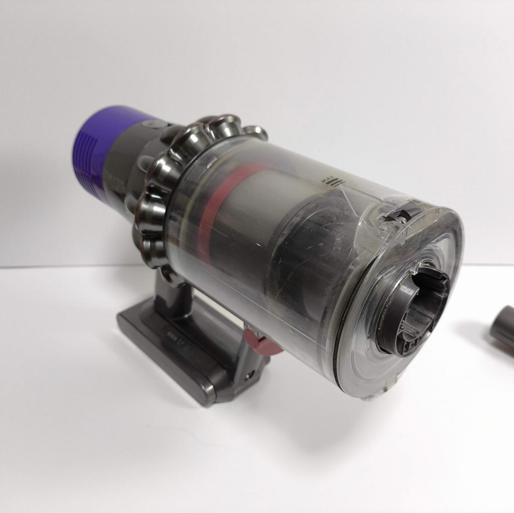 バッテリー良好　ダイソン SV12 サイクロン掃除機 本体と付属品 No25