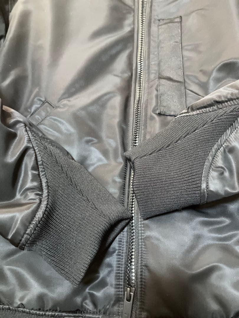 【UNIQLO】+JハイブリッドダウンオーバーサイズMA-1ブルゾン ブラック