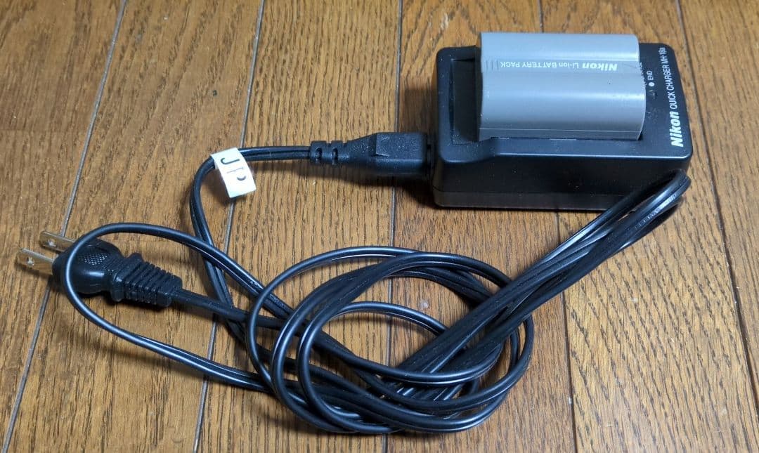 Nikon D90 デジタル一眼レフカメラ