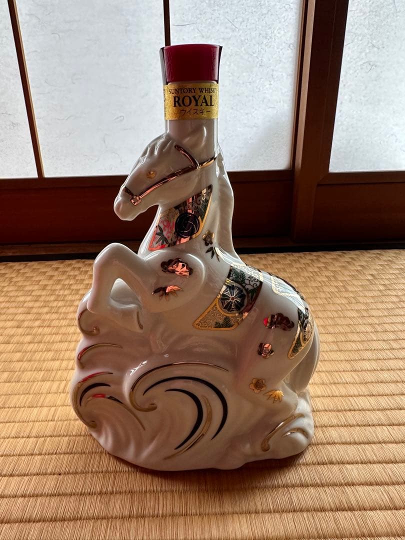 【未開封】　サントリー ウイスキー ローヤル 午歳 ボトル 600ml