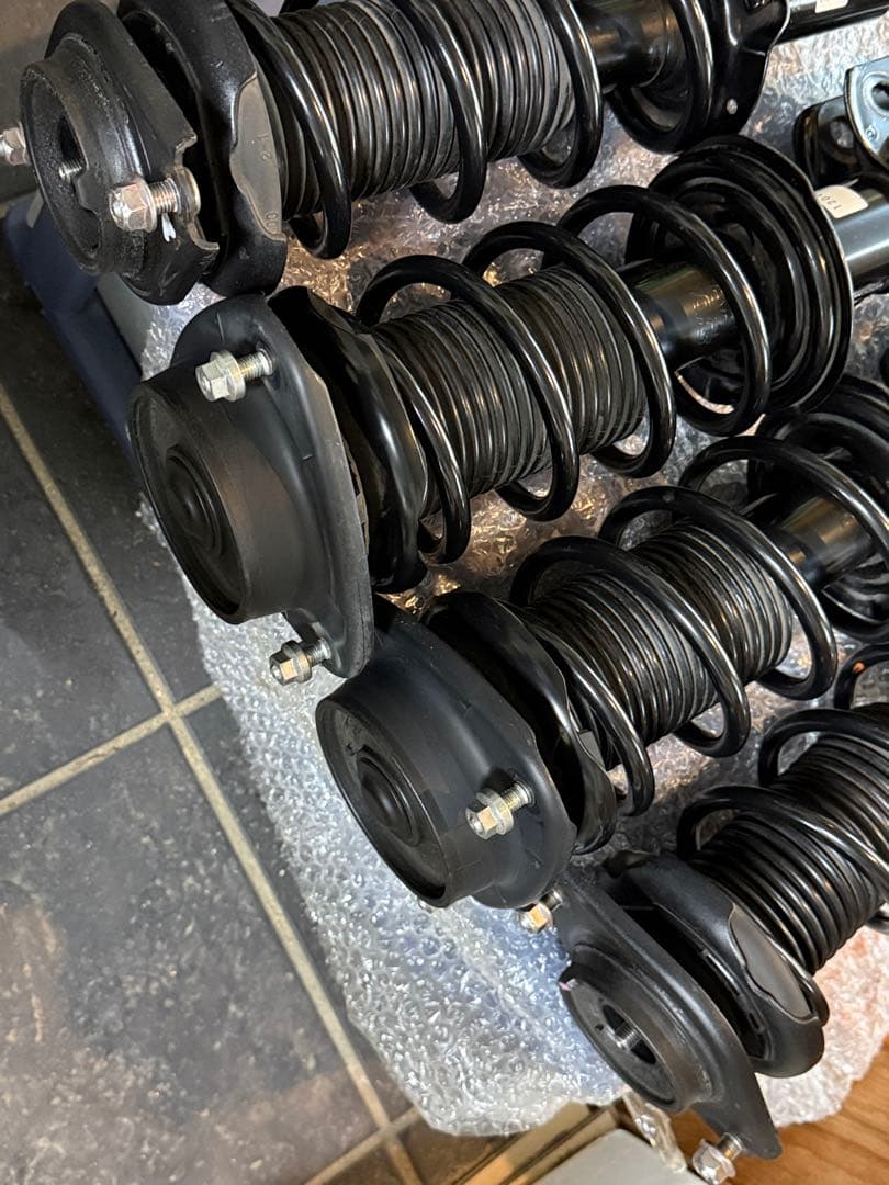 トヨタ86／BRZ純正サスペンションキット 4点セット 20365CA000