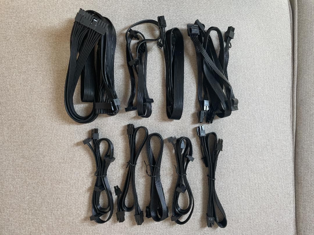 【80+ Platinum】Thermaltake 1050W 使用1年 完備品