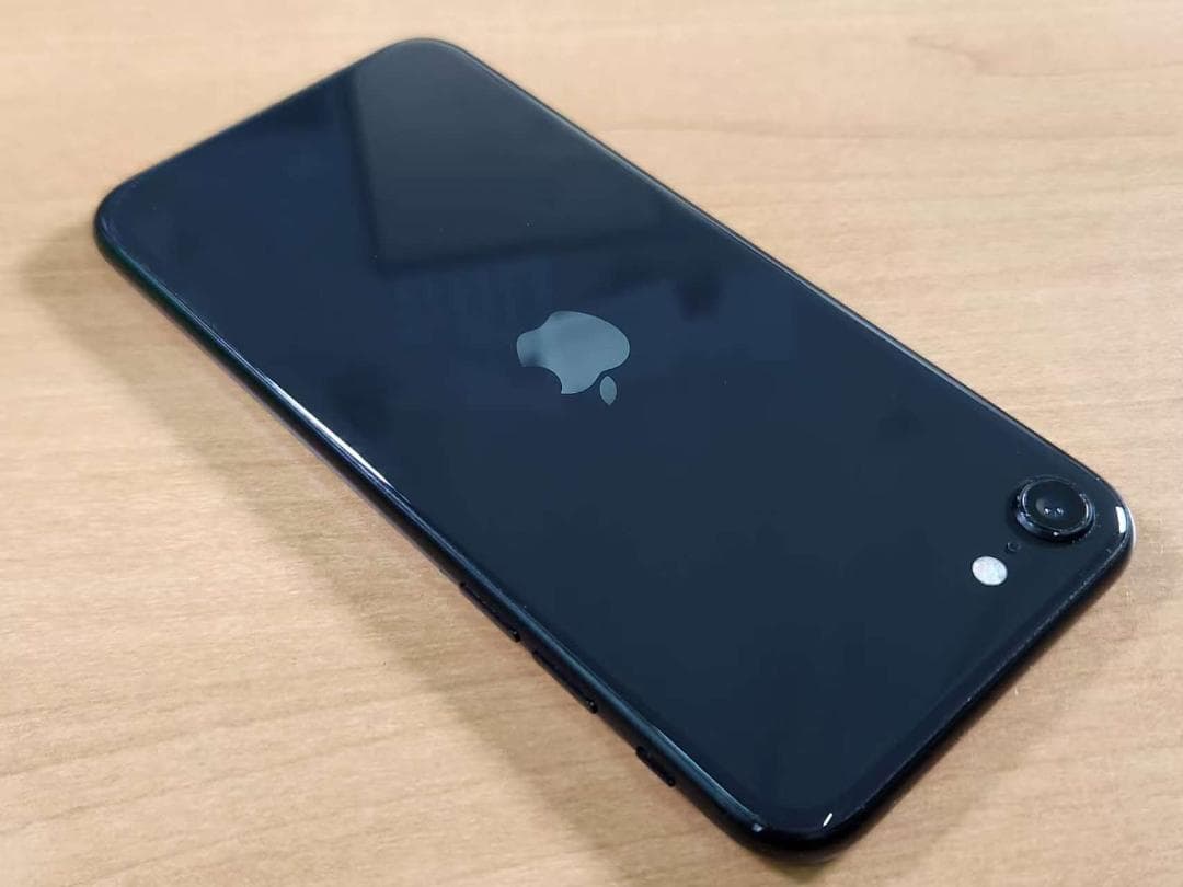 020500J iPhone SE A2296第2世代 64GB