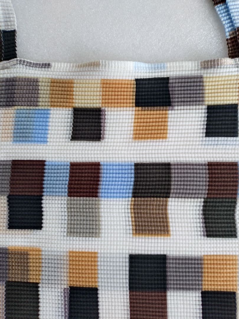 ISSEY MIYAKE PLEATS タンクトップ