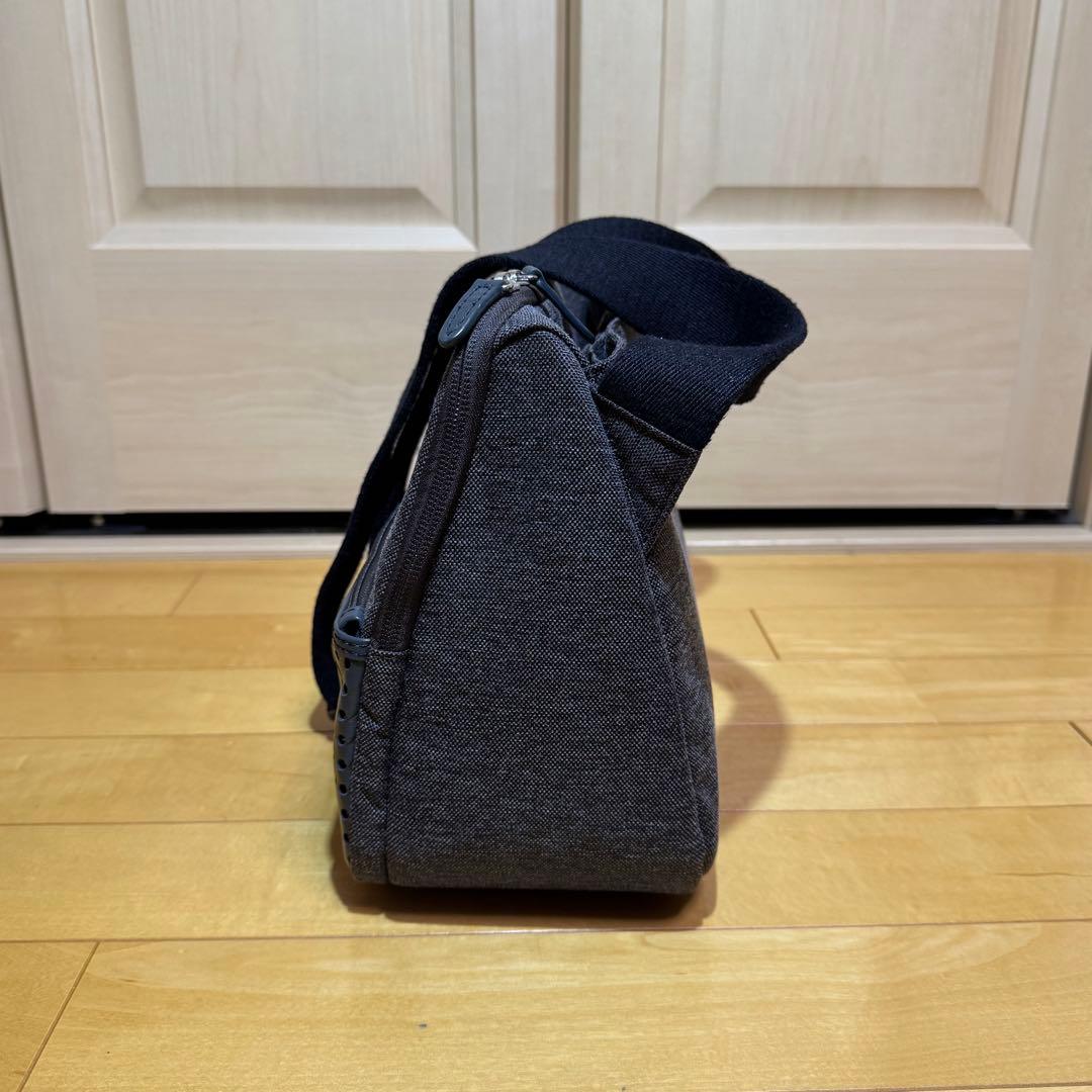 ひらくPCバックnano