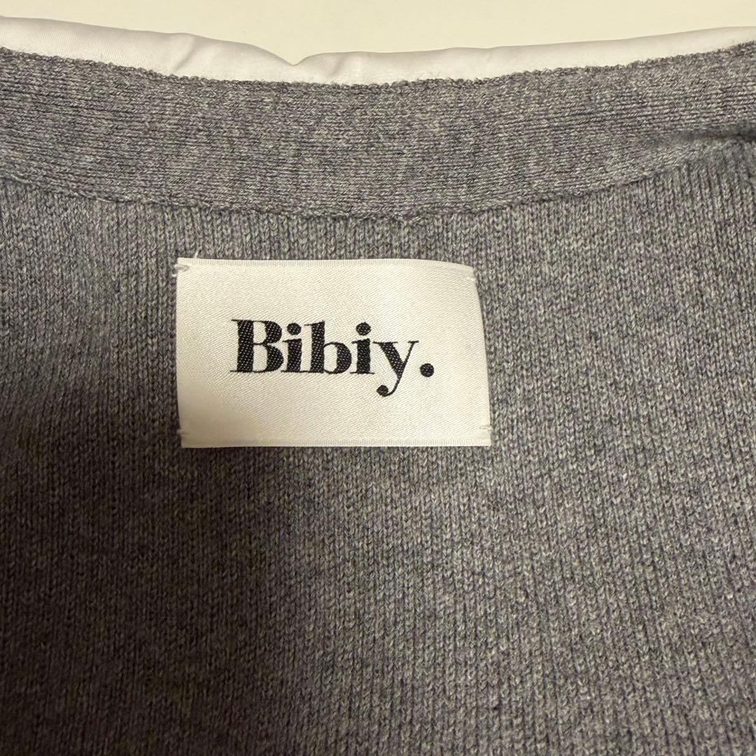 bibiy. PATTY PILGRIM TOP GRAY グレー