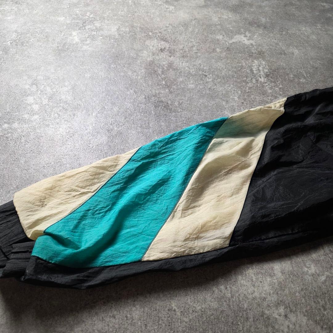 入手困難90sNBAバンクーバーグリズリーズナイロンジャケット刺繍ロゴ短丈バスケ