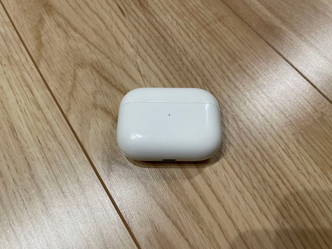 AirPodsPro 第1世代 MWP22J/A 右耳ノイズあり