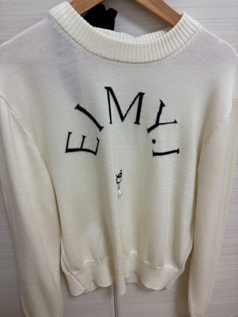 eimy istore ニットプルオーバー ホワイト