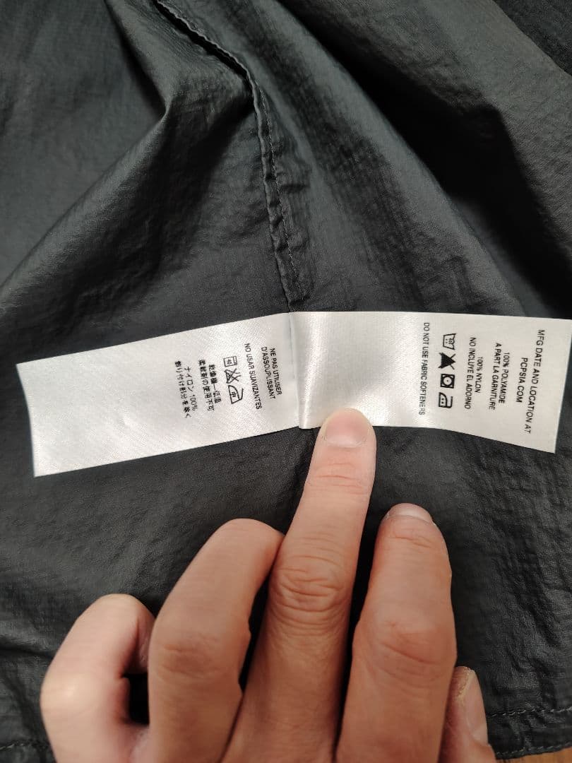 patagonia フーディニ ジャケット М パタゴニア 濃灰 オレンジ 廃盤