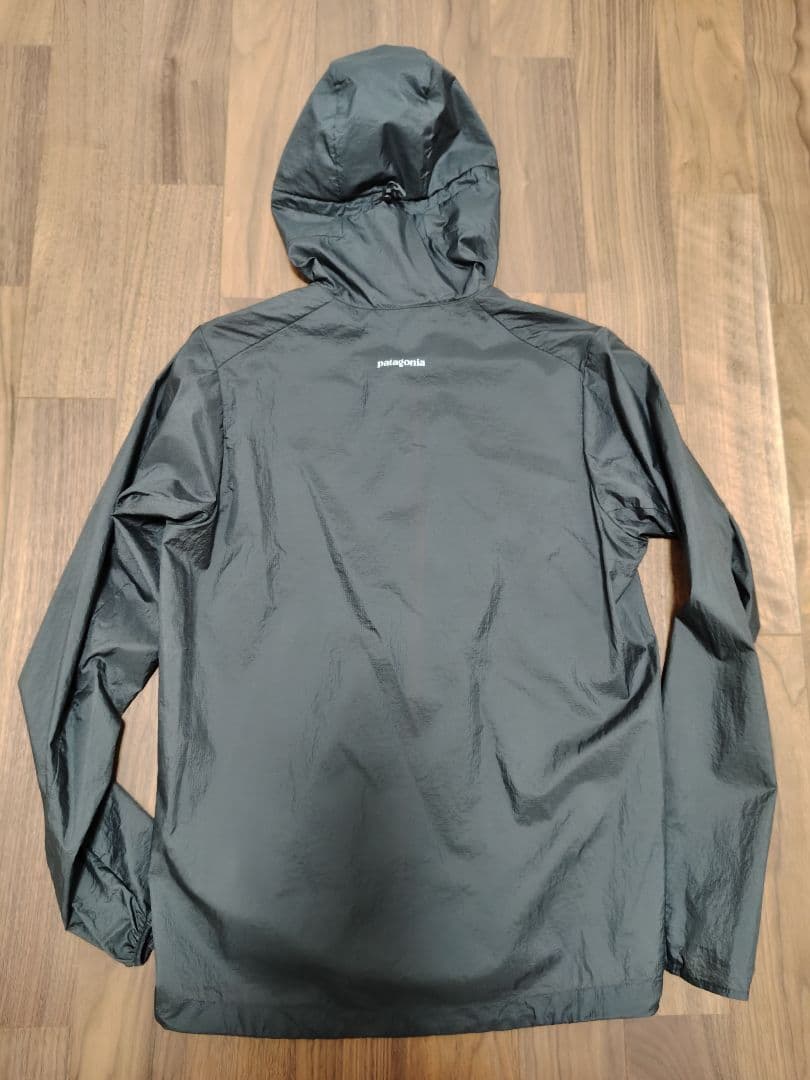 patagonia フーディニ ジャケット М パタゴニア 濃灰 オレンジ 廃盤