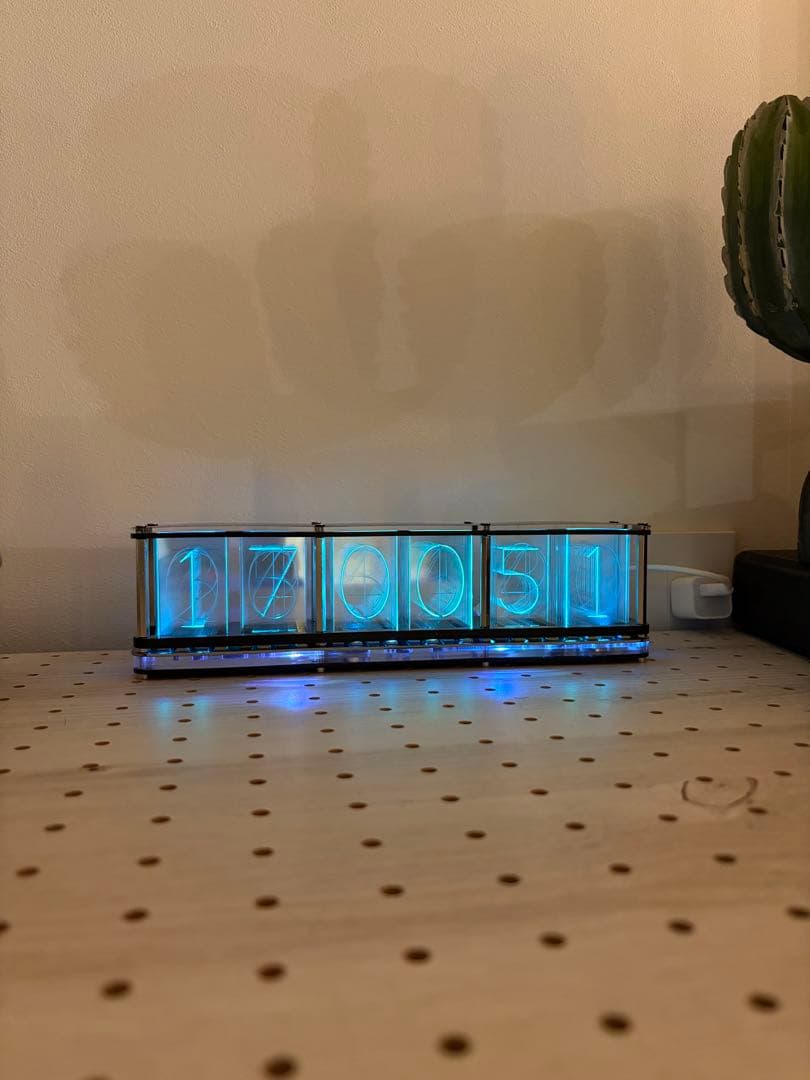 インテリア時計 RGB TUBE CLOCK