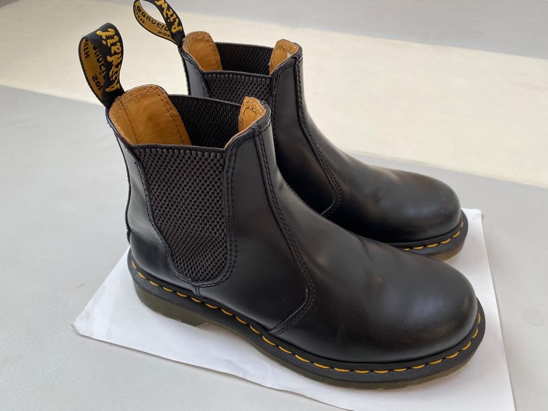Dr. Martens ブラック サイドゴアブーツ