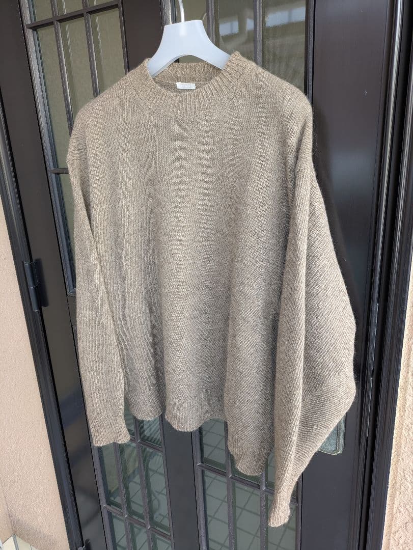 COMOLI カシミヤクルーネックニット サイズ3　未使用タグ付き
