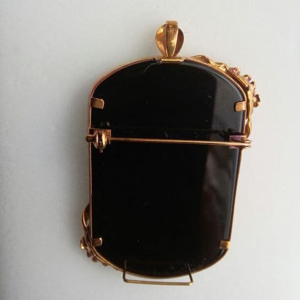 銀座天賞堂☆K18枠☆美麗☆絵画のようなカメオ☆ブローチ&ペンダントトップ