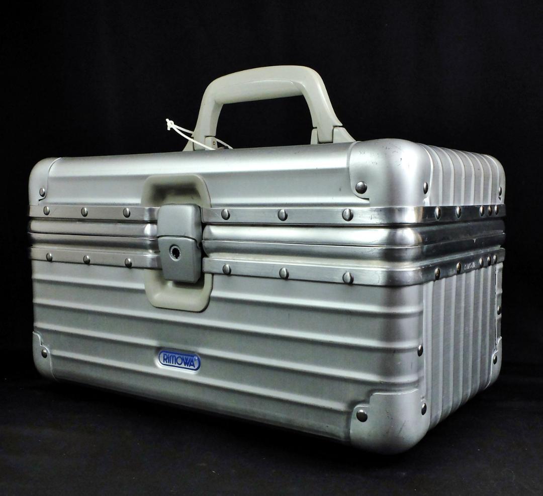 リモワ 946.38『OPAL/オパール』アルミビューティケース 17L 鍵付