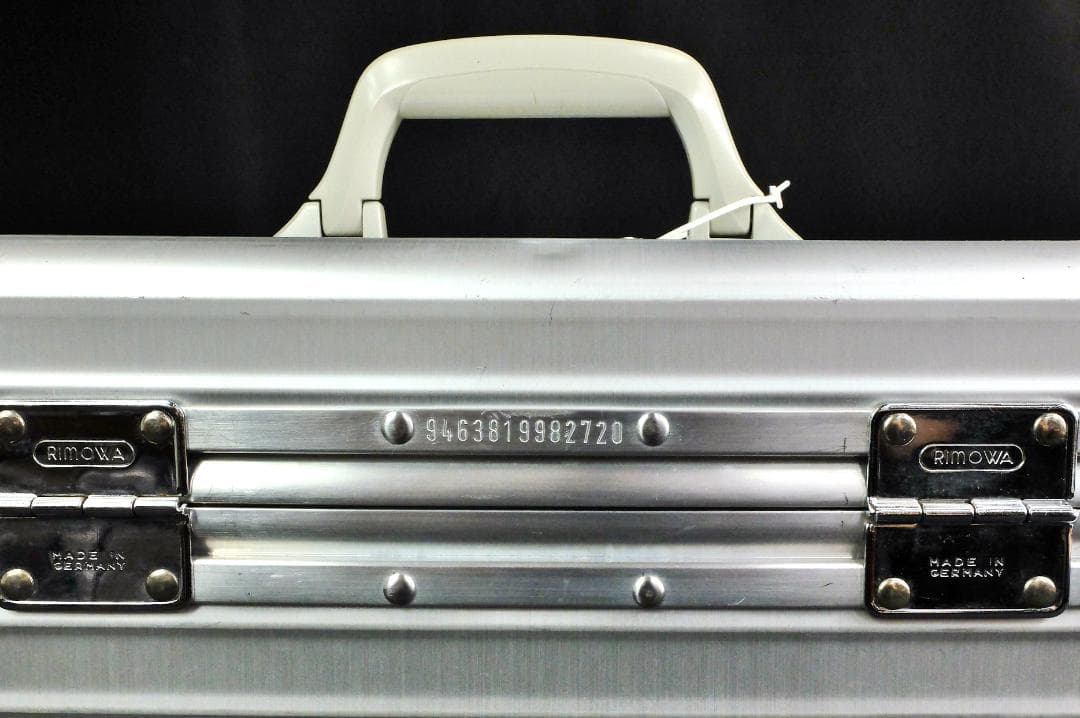 リモワ 946.38『OPAL/オパール』アルミビューティケース 17L 鍵付