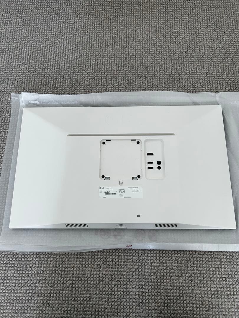 2000円お値下げ　LG 4Kモニター27UL650-W