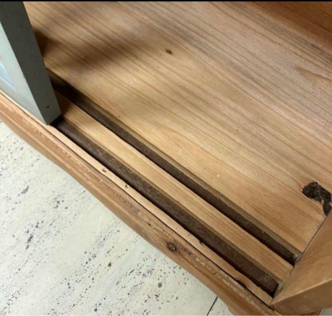 【再入荷】グランシュマン 木製ガラス扉 収納キャビネット アンティークなシェルフ