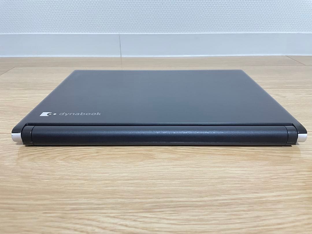 東芝 Dynabook FHD Core i7-7500U SSD256GB