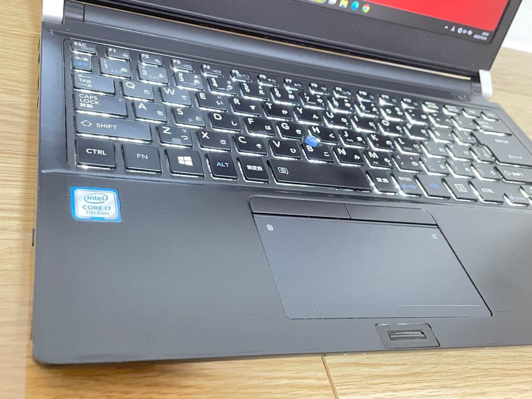 東芝 Dynabook FHD Core i7-7500U SSD256GB