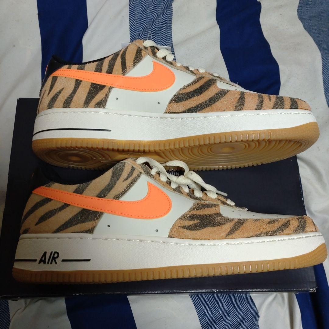 靴 AC1249 NIKE AIR FORCE 1 Orange zebra