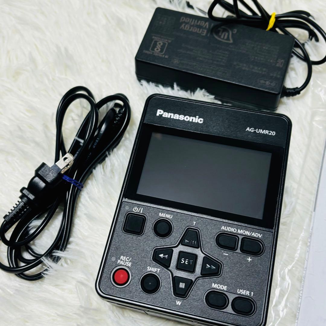 【美品】Panasonic メモリーカードポータブルレコーダー　AG-UMR20