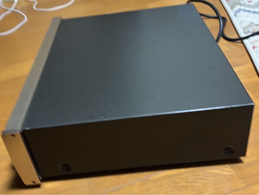 Accuphase アキュフェーズ、T-106 FM/AMチューナー