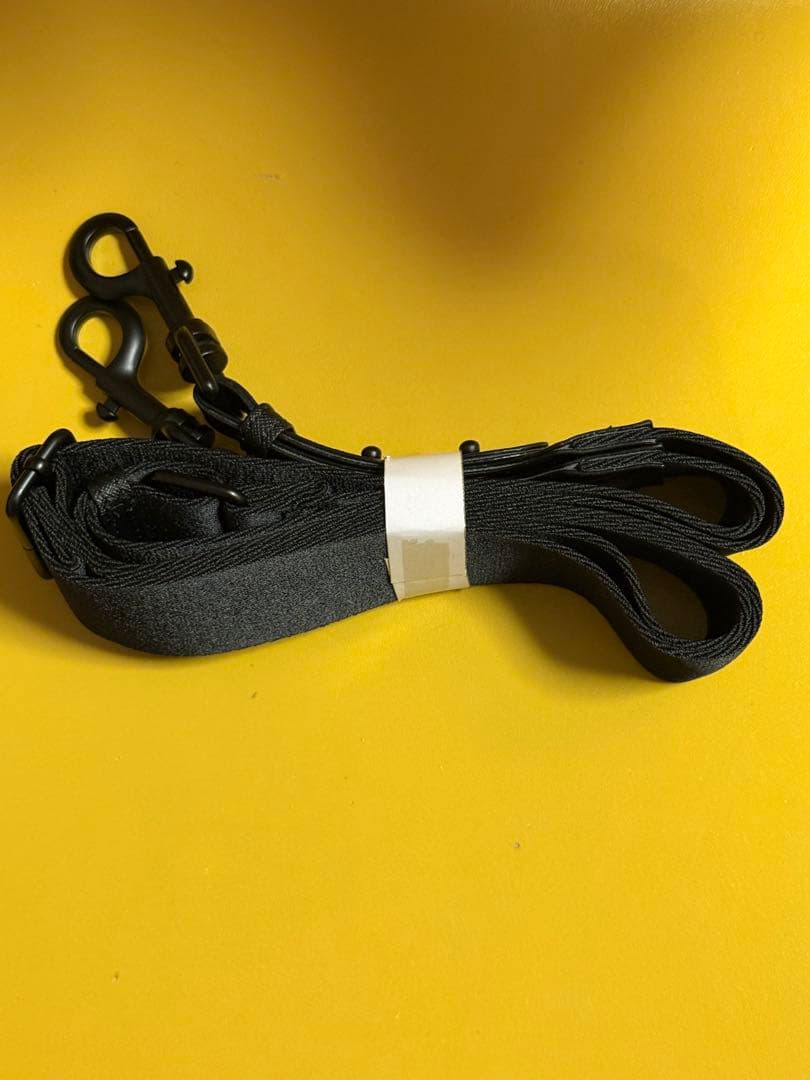 NORDACE オールブラック ボディバッグ