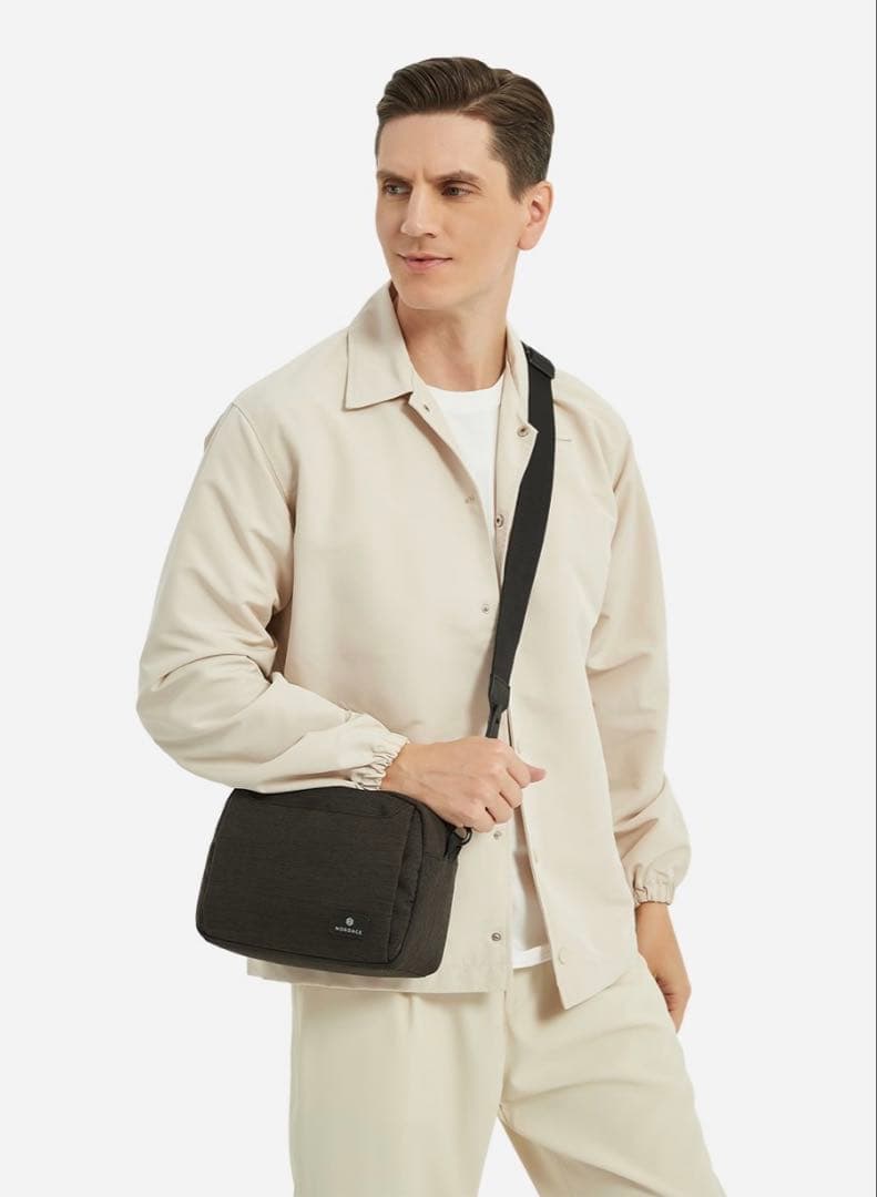 NORDACE オールブラック ボディバッグ