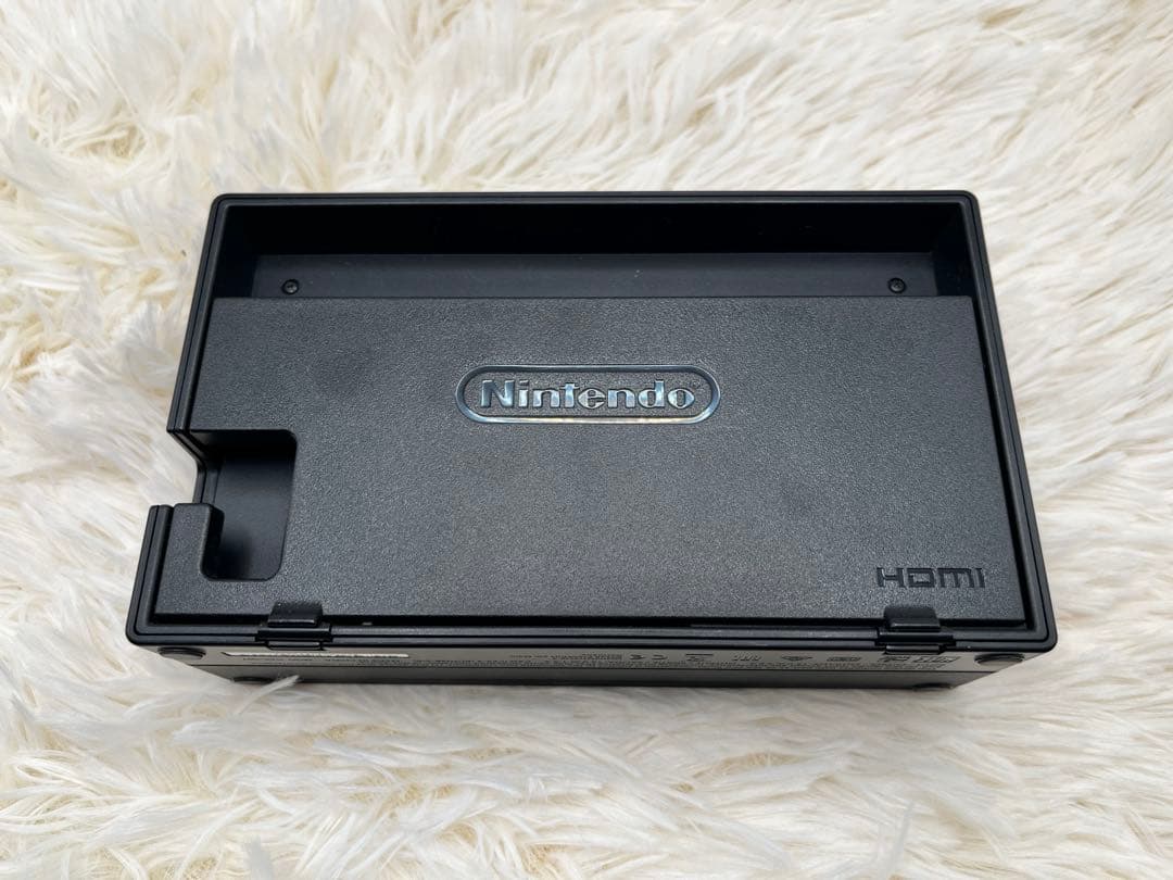 と*。様 Nintendo Switch スイッチ 本体 青/赤