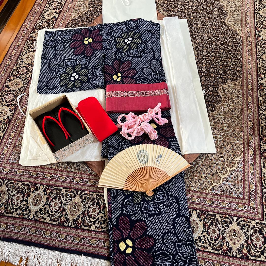 新品未使用、浴衣一式、下駄、扇付き 長身でもOKです。