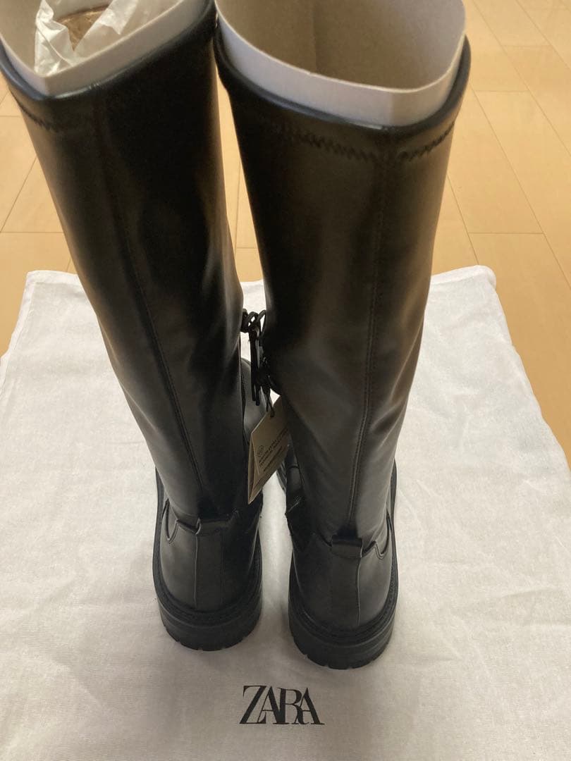 【お値下げ中】ZARAロングブーツ 39 完売品　ブラック　新品未使用