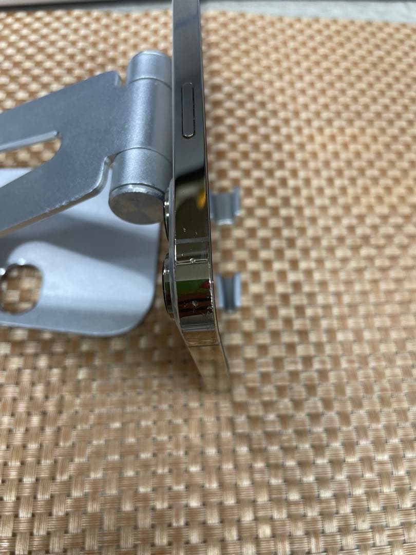 iPhone 13 Pro Max 1TB ゴールドSIMフリー【4864】