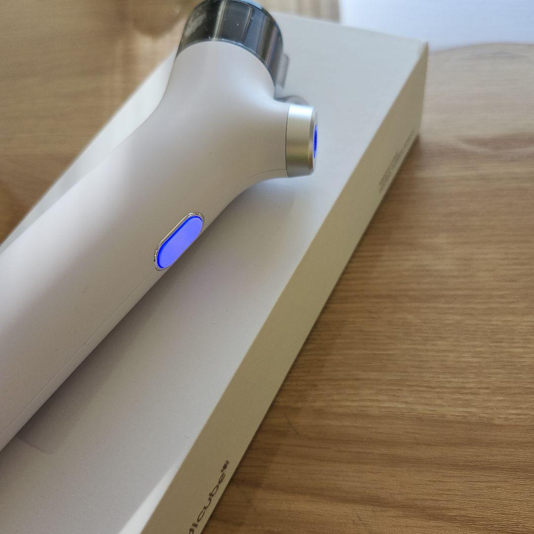 medicube 美顔器 ホワイト