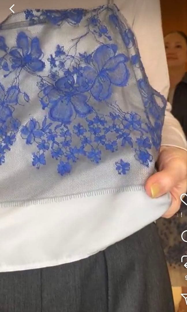 【完売品】ebureエブール ブルーフラワーレースキャミソール