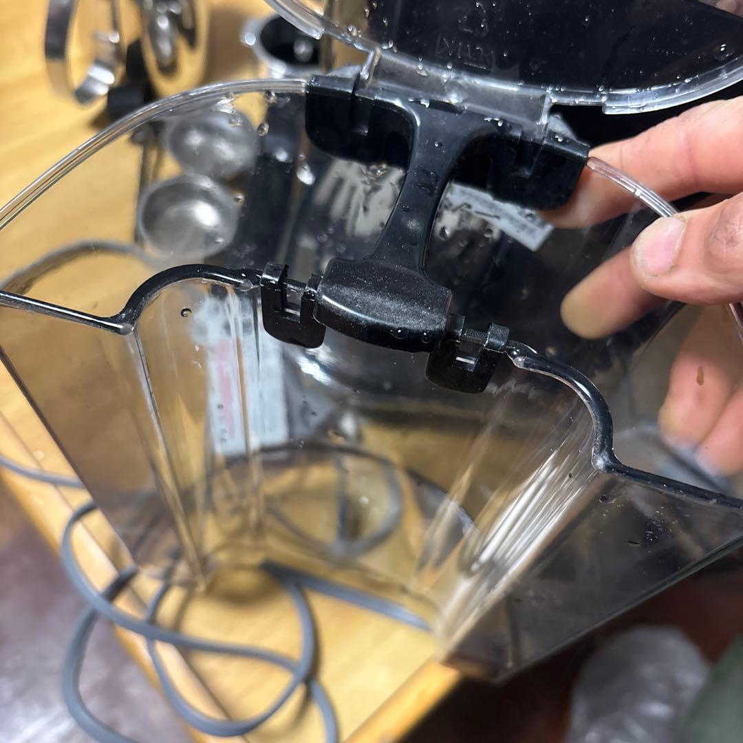 DeLonghi ECO310 BKエスプレッソマシン