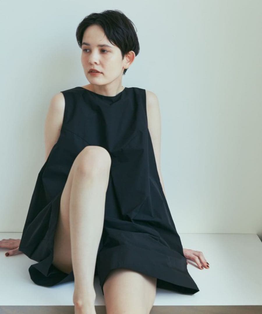 urban research 水着　ラッシュガード