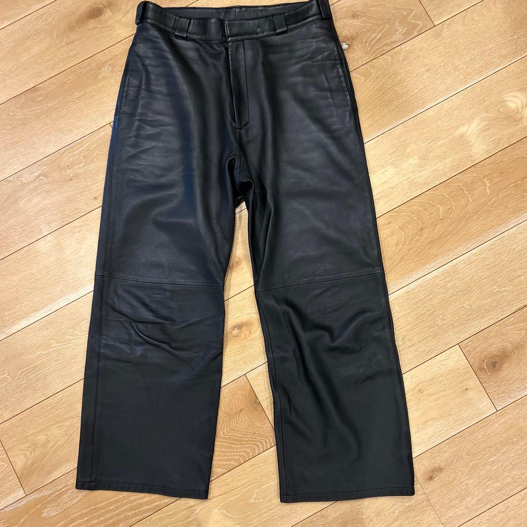 H BEAUTY&YOUTH レザーワイドパンツ